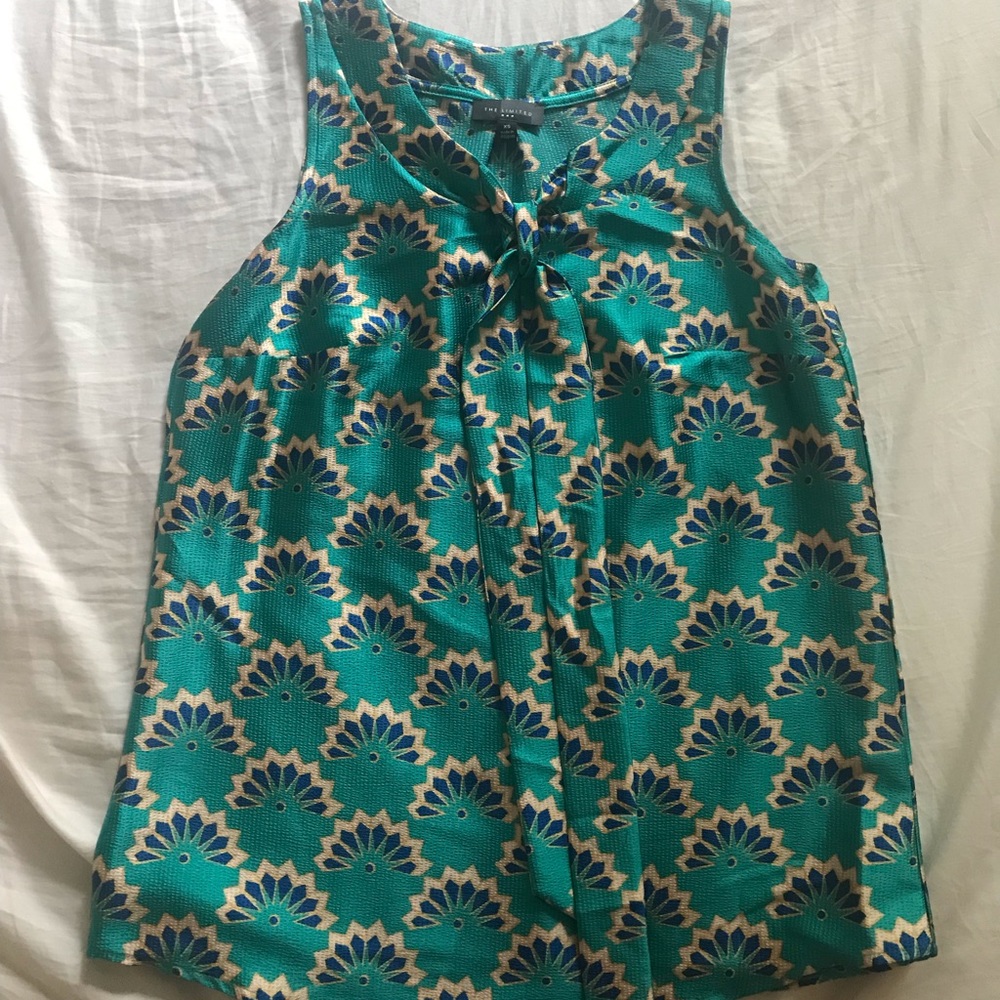 Limited Sleeveless Blouse